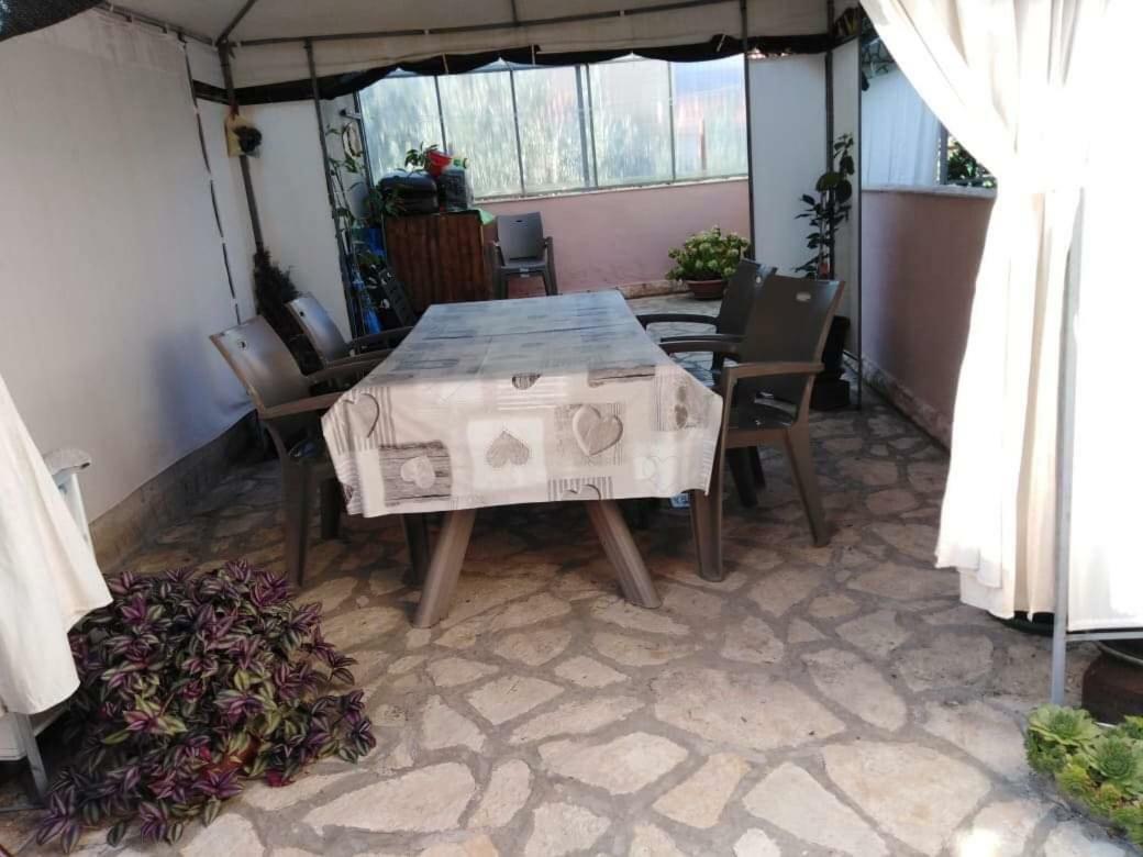 Apartman Miki Pula Buitenkant foto