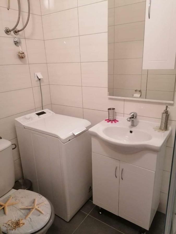 Apartman Miki Pula Buitenkant foto