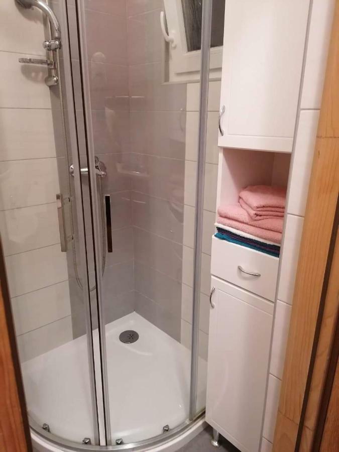 Apartman Miki Pula Buitenkant foto