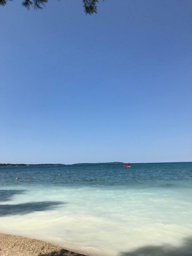 Apartman Miki Pula Buitenkant foto